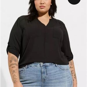 Torrid Harper 3/4 Sleeve Pullover Blouse